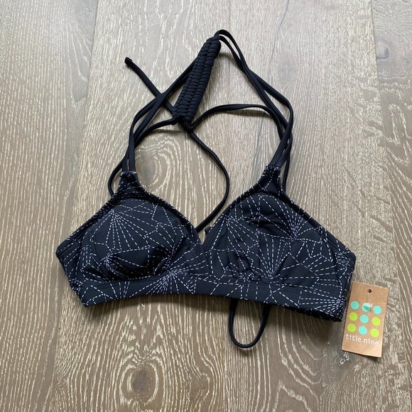 Title Nine Impossible bikini top - Picture 1 of 5